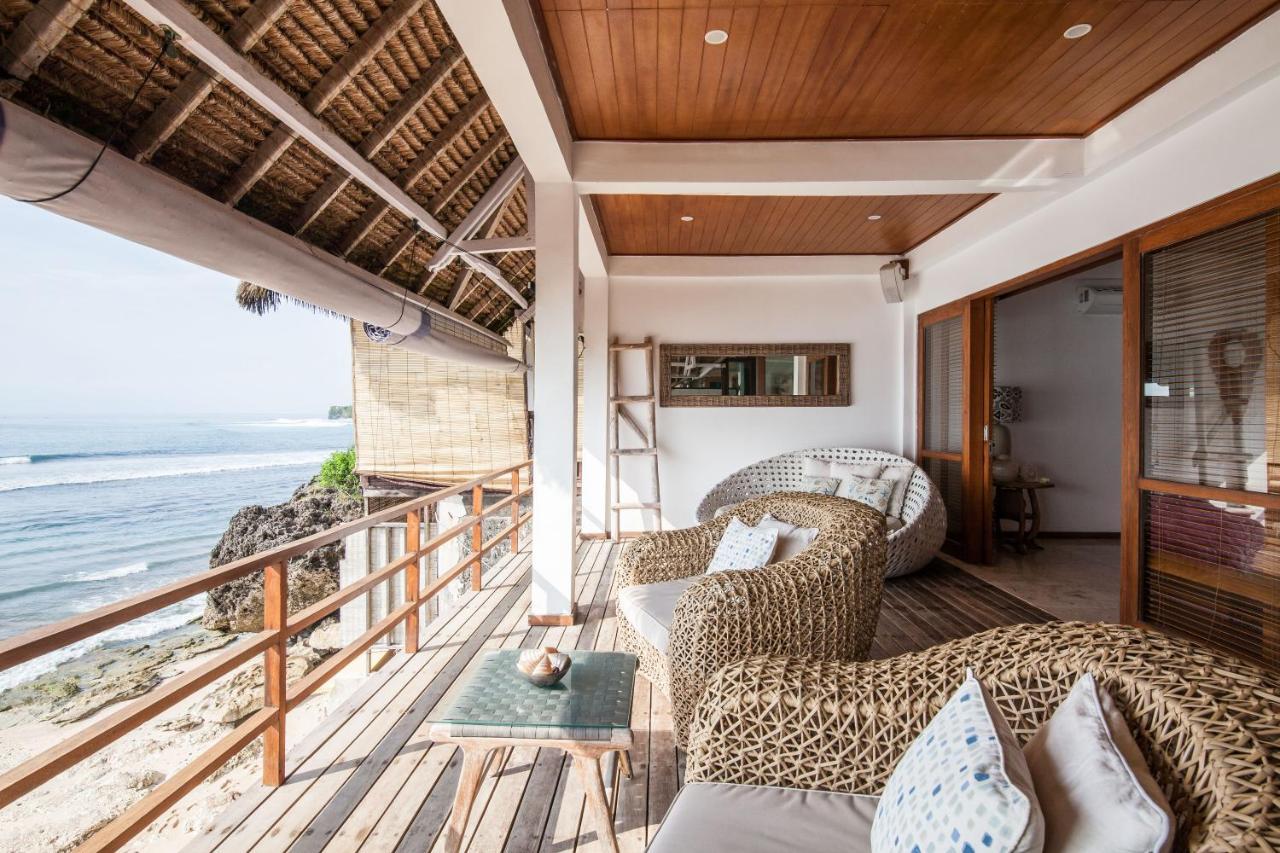 Villa Gmb Beach House Uluwatu Екстериор снимка